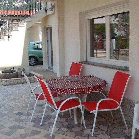 Apartments & Rooms Dekanic Baška Eksteriør bilde