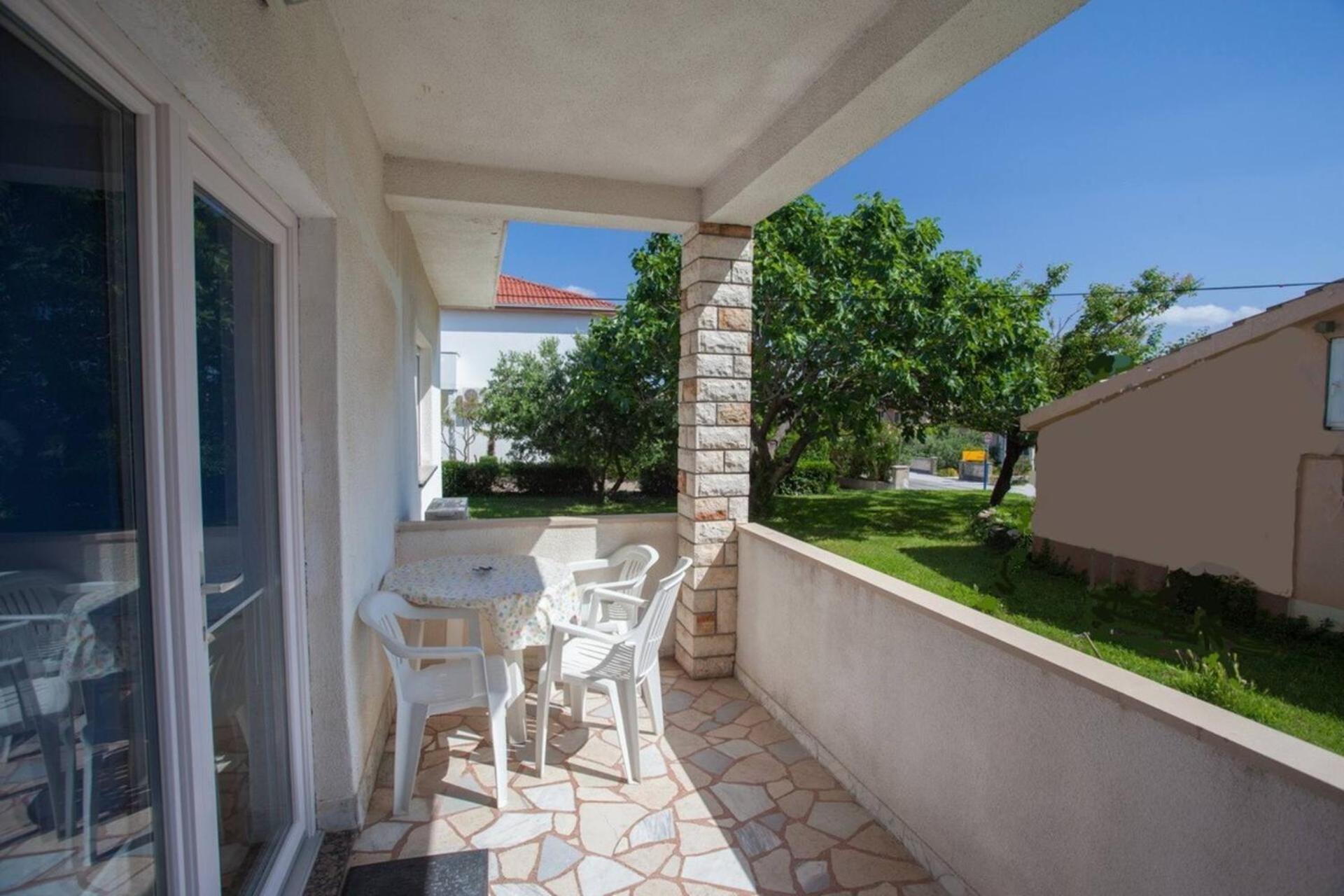 Apartments & Rooms Dekanic Baška Eksteriør bilde