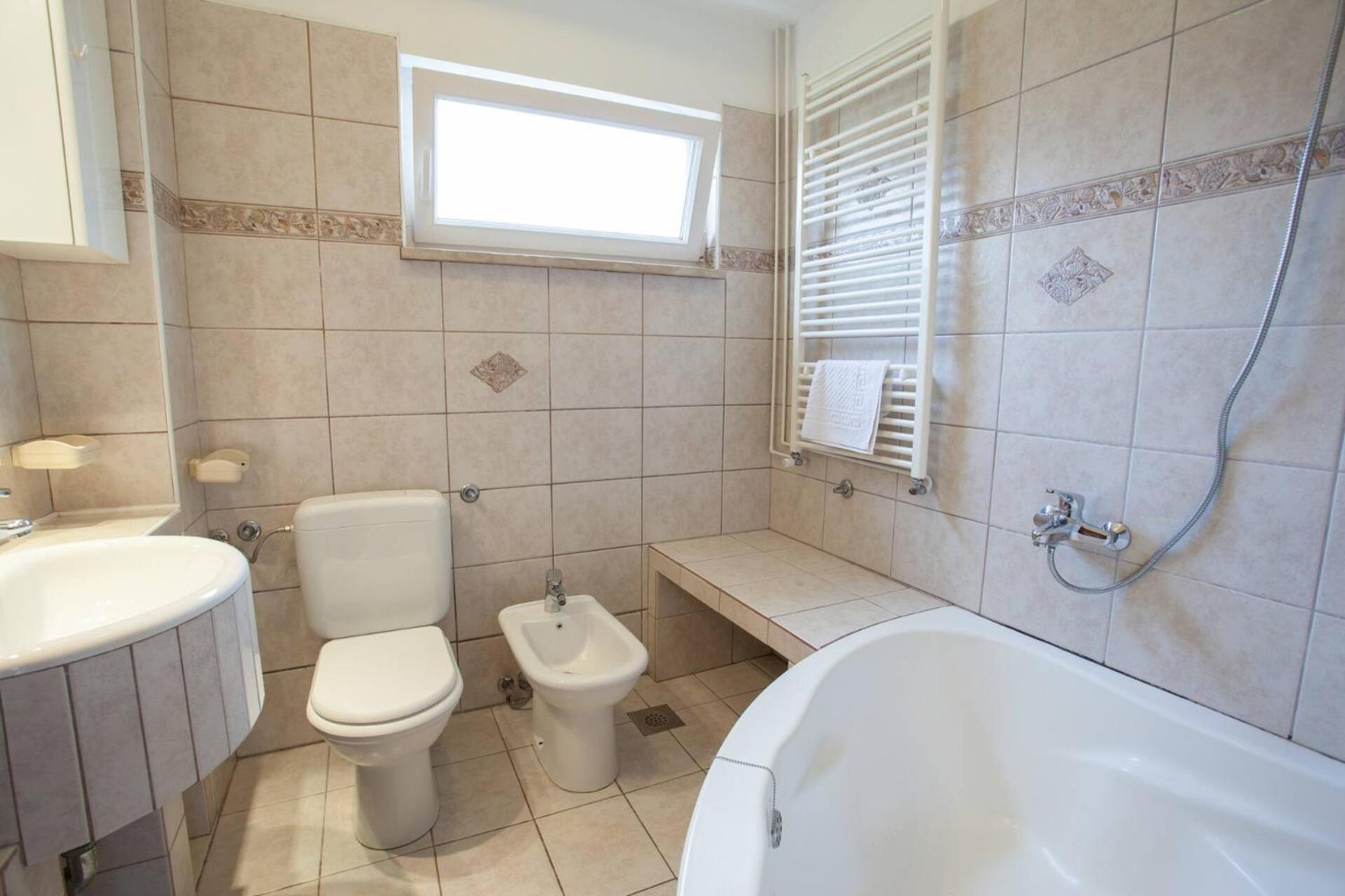 Apartments & Rooms Dekanic Baška Eksteriør bilde
