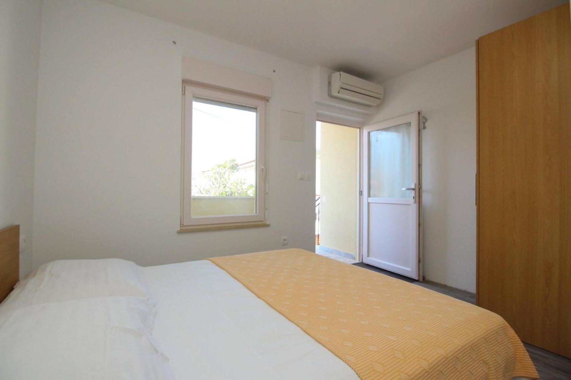 Apartments & Rooms Dekanic Baška Eksteriør bilde