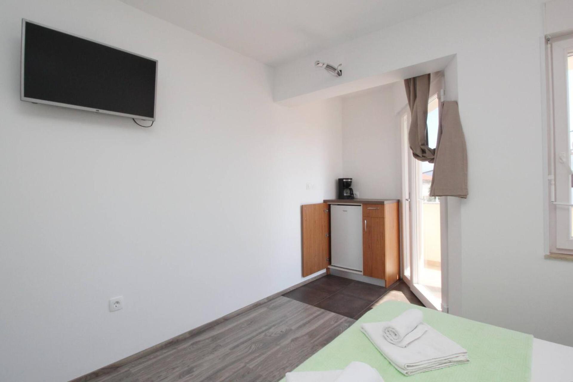 Apartments & Rooms Dekanic Baška Eksteriør bilde