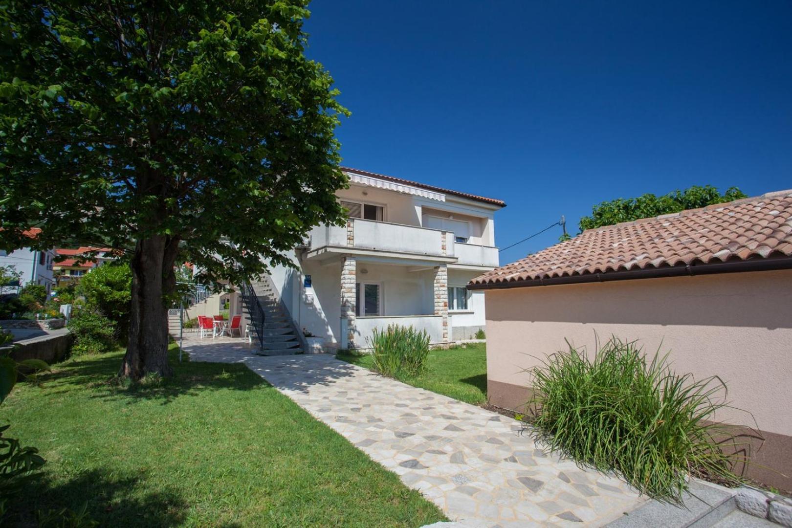 Apartments & Rooms Dekanic Baška Eksteriør bilde